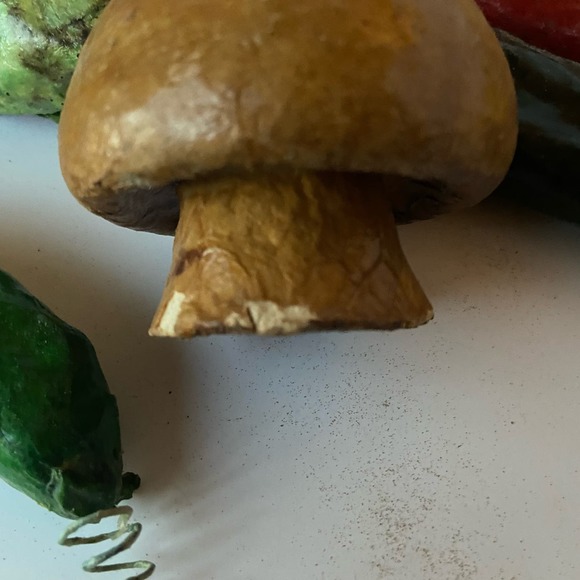 31 pieces Fake Prop Food Display Faux Fruit And Vegetables Mushroom Avocado - Picture 11 of 15